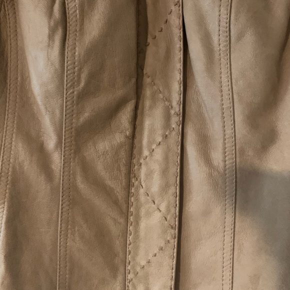 Etcetera tan leather jacket. Size 8 - Picture 10 of 13